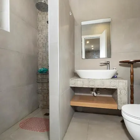Tatil Evi Rianou